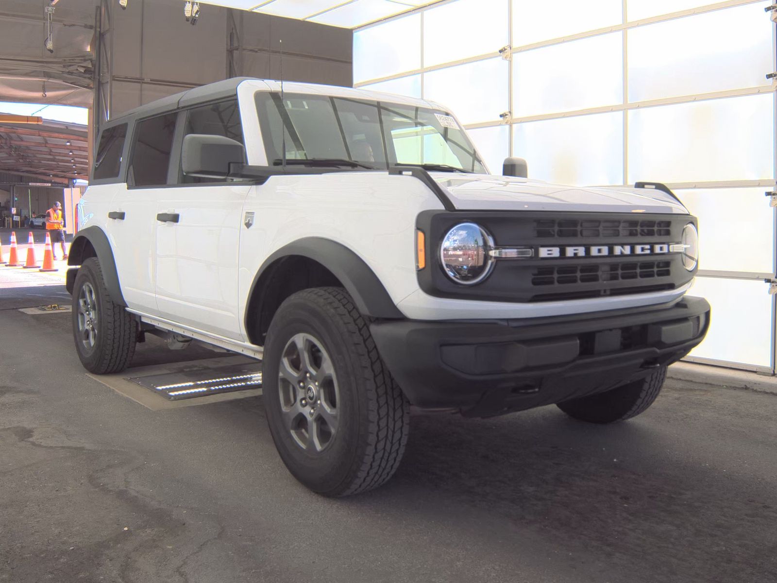 FORD BRONCO - 4