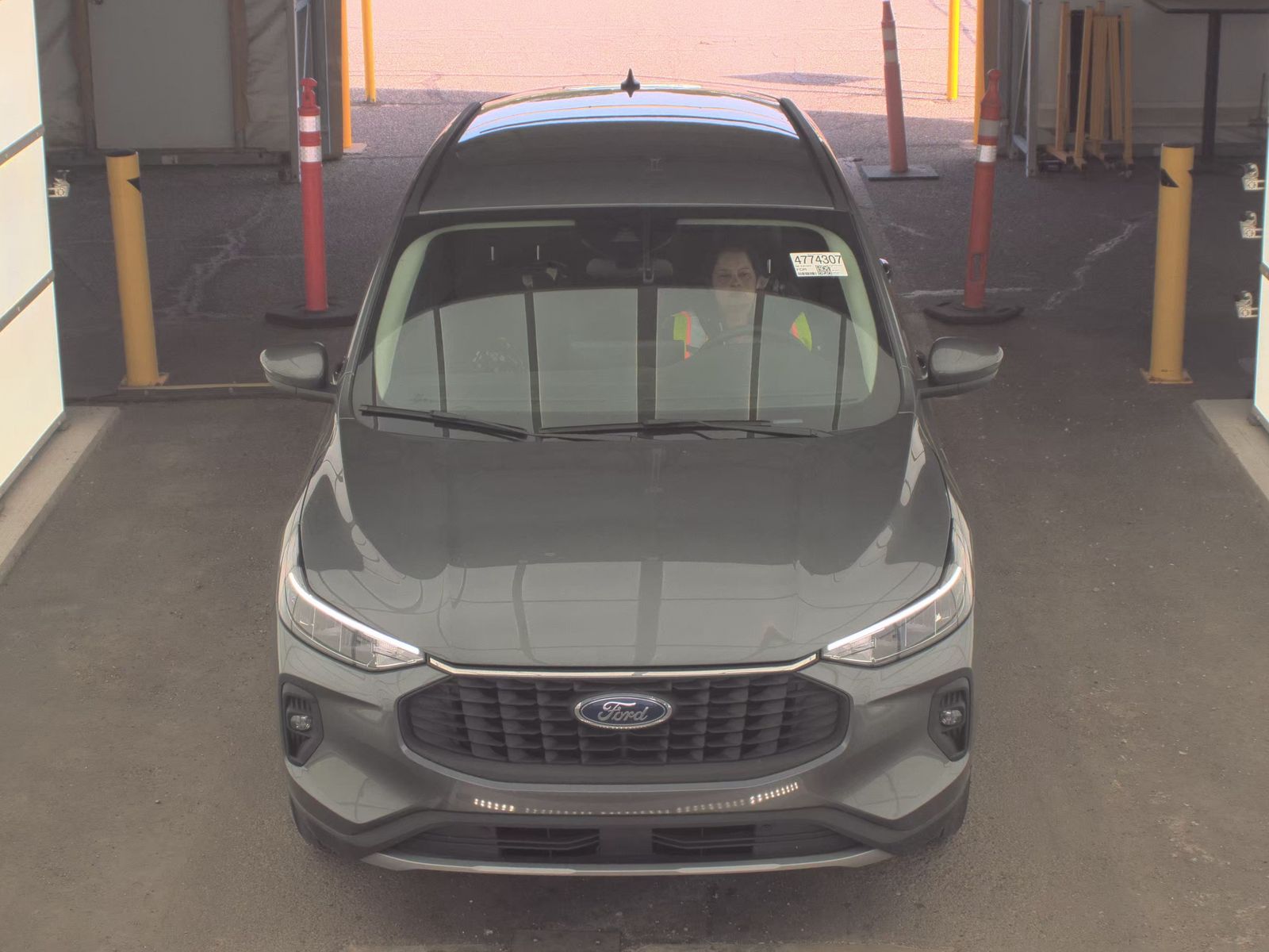 FORD ESCAPE - 3