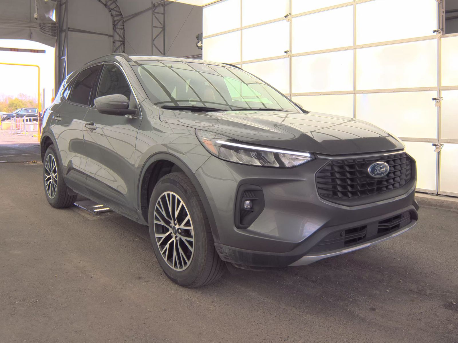 FORD ESCAPE - 5