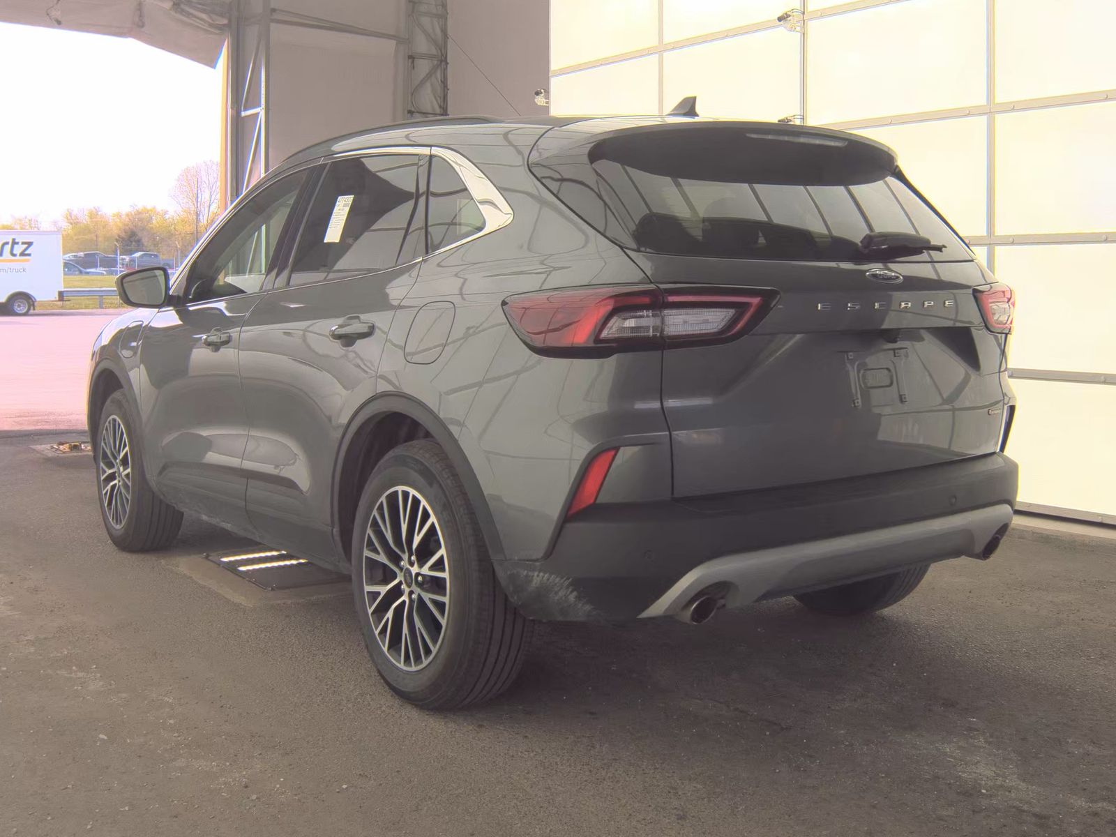 FORD ESCAPE - 9