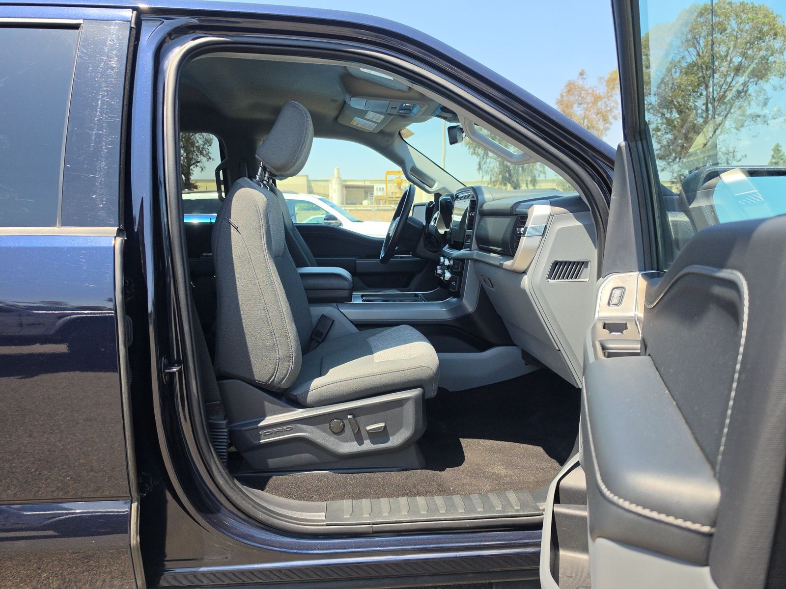 2022 Ford F-150 XLT AWD