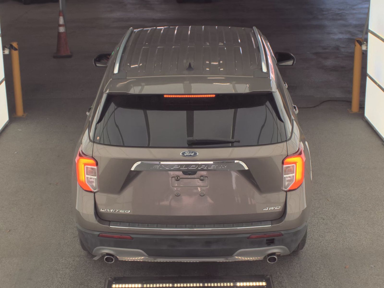 FORD EXPLORER - 7