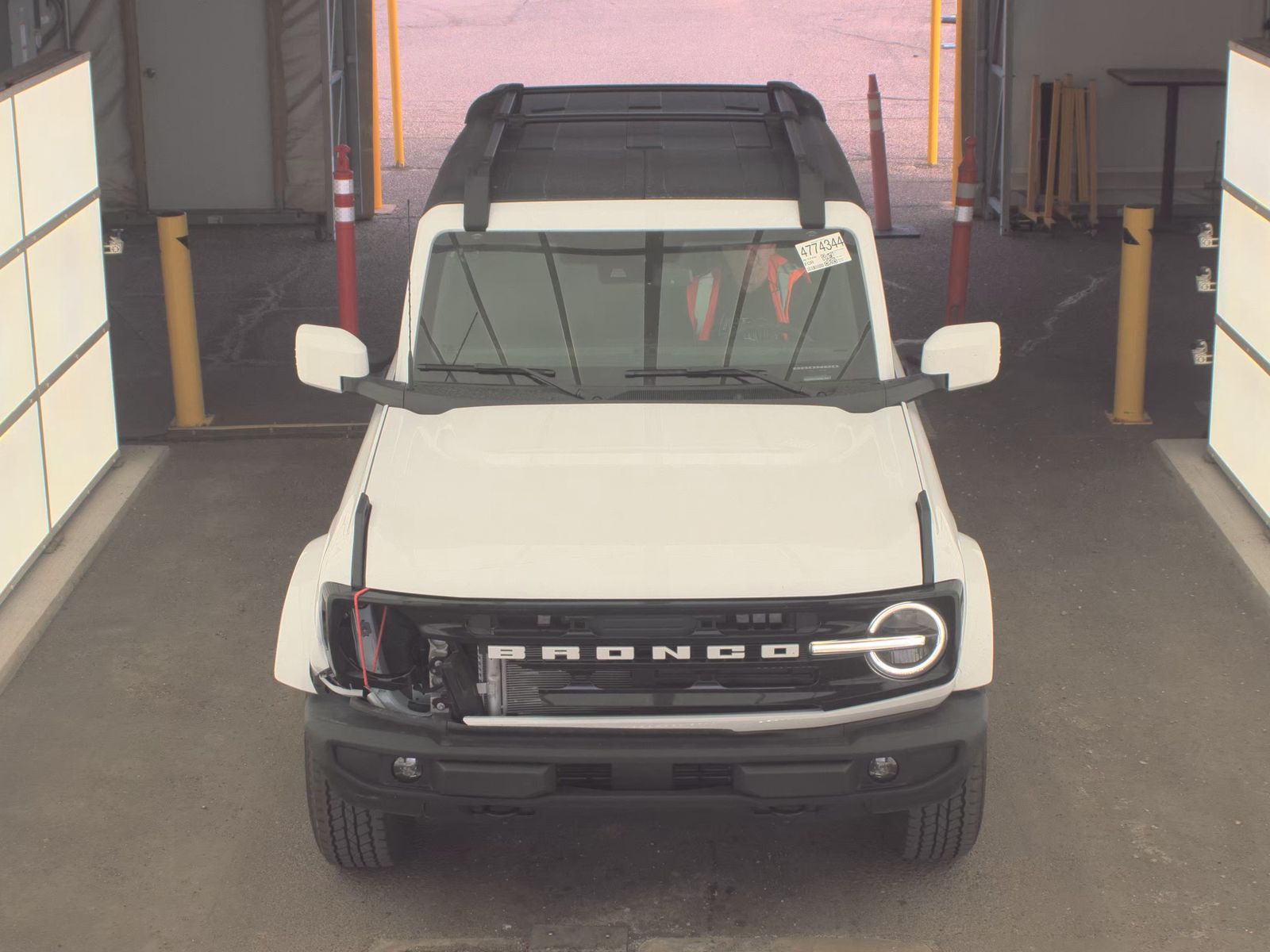 FORD BRONCO - 3