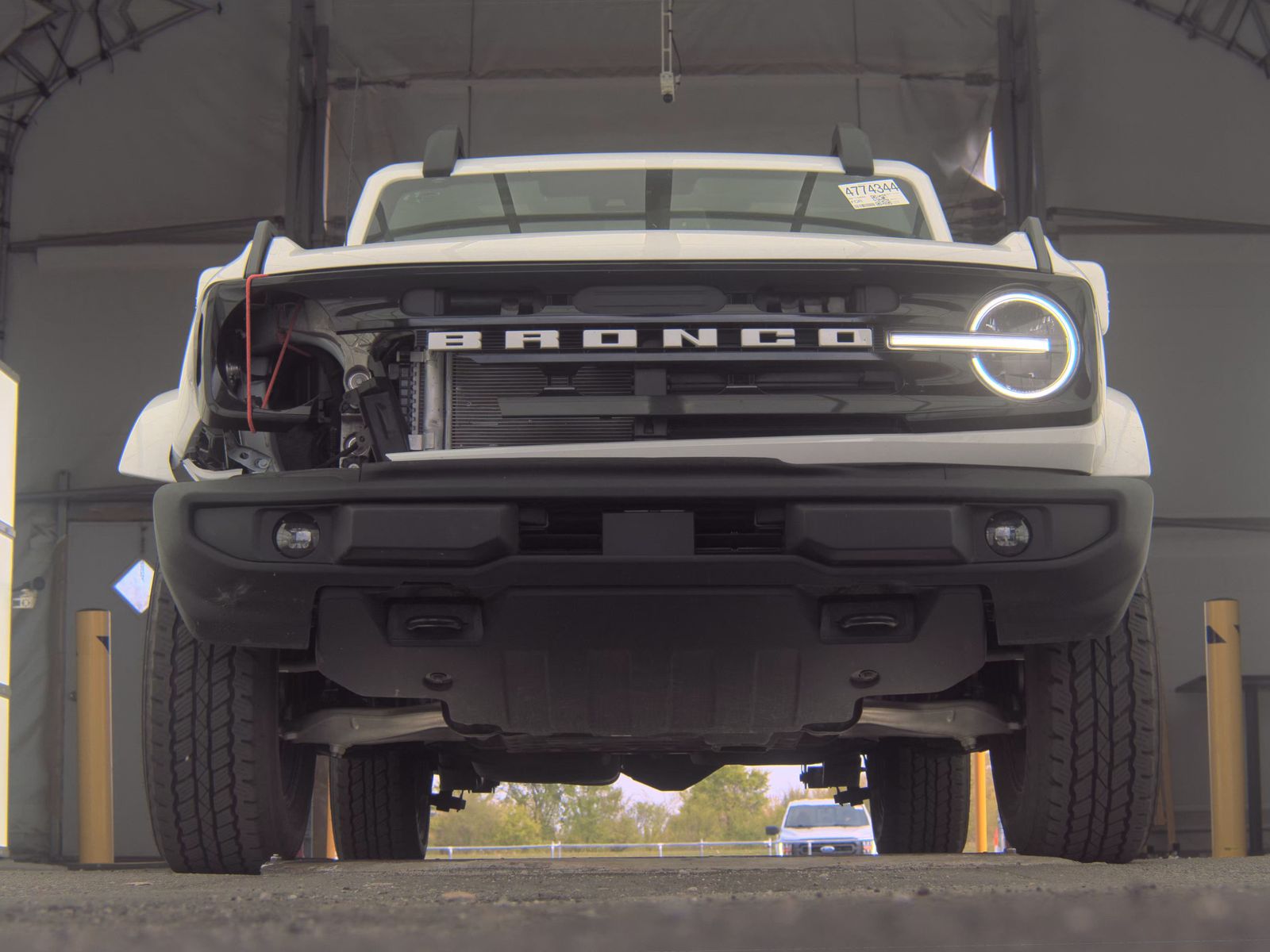 FORD BRONCO - 4