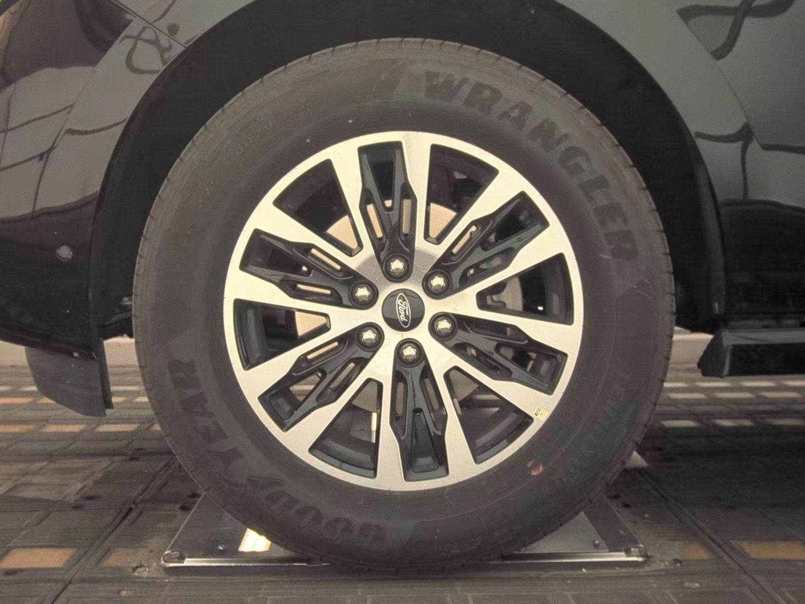 FORD EXPEDITION MAX - 10