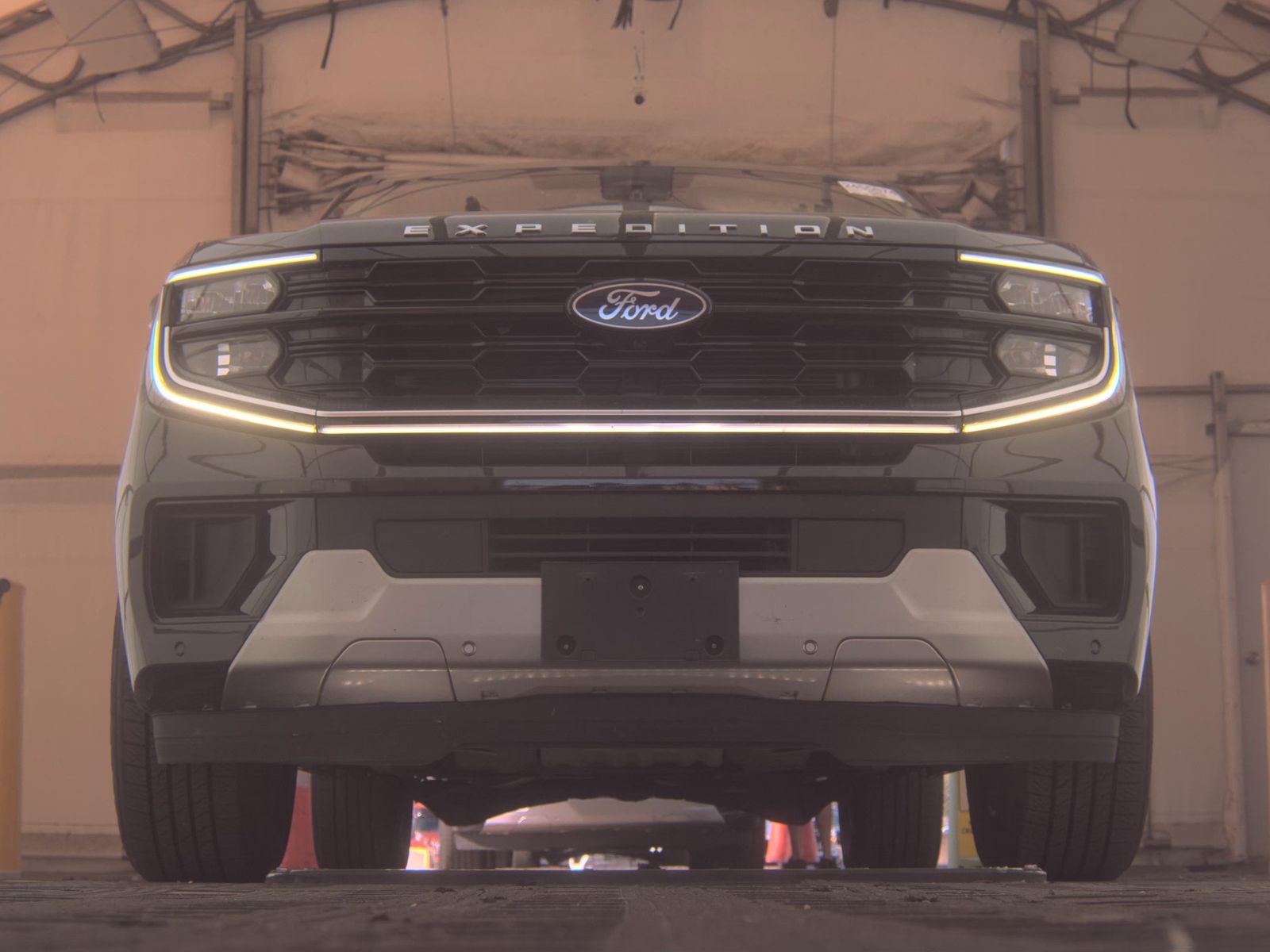 FORD EXPEDITION MAX - 4