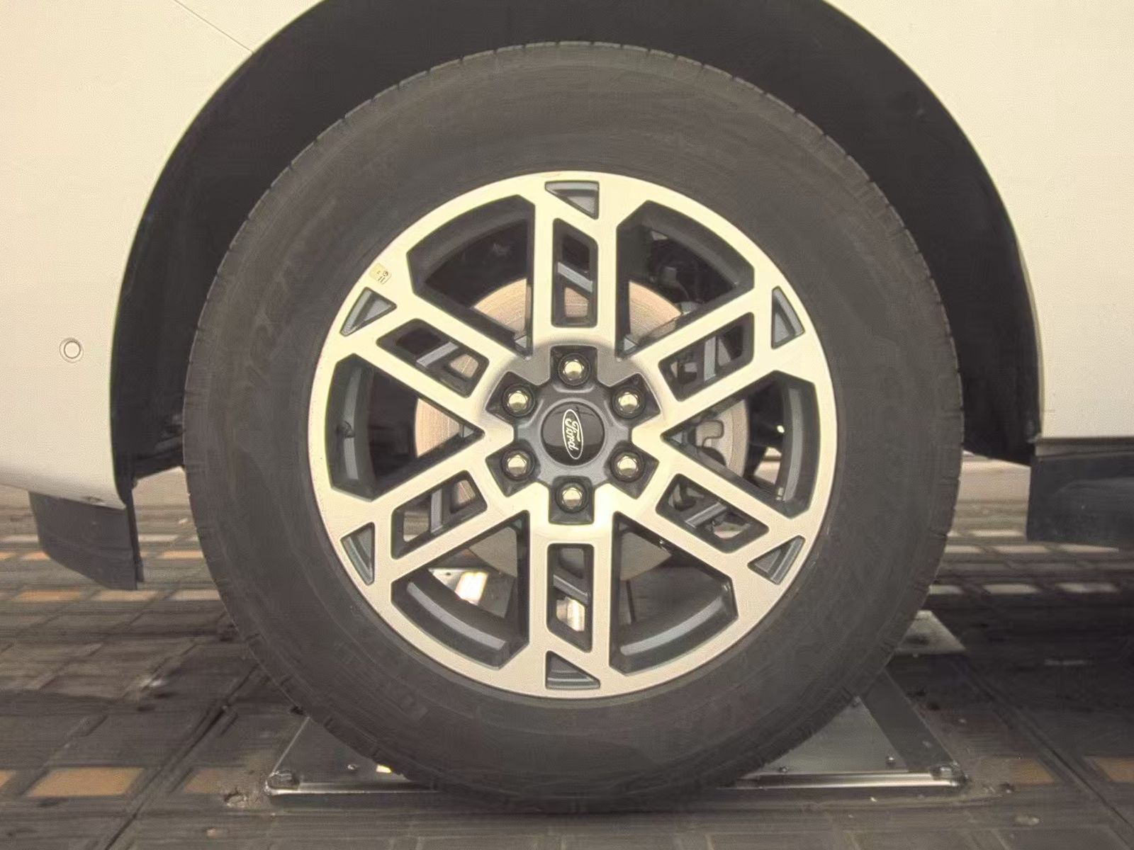 FORD EXPEDITION - 10