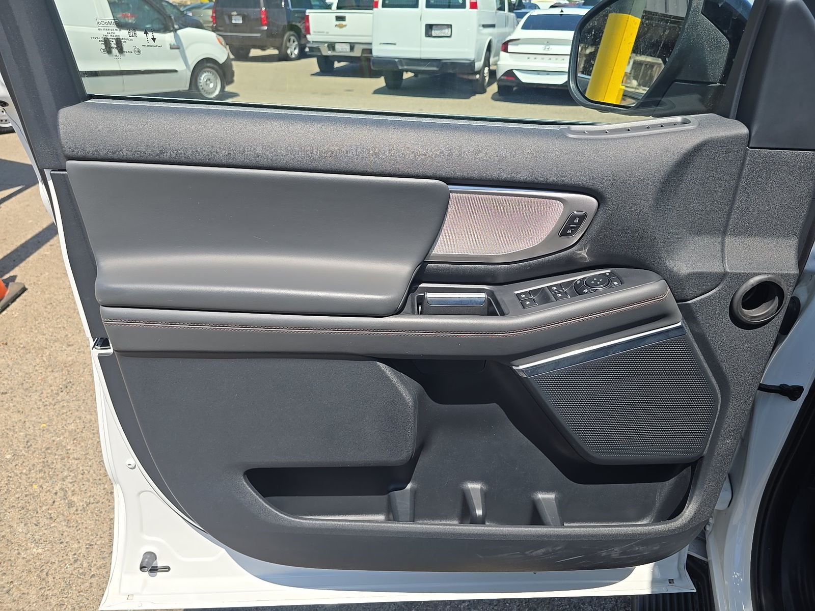FORD EXPEDITION - 10