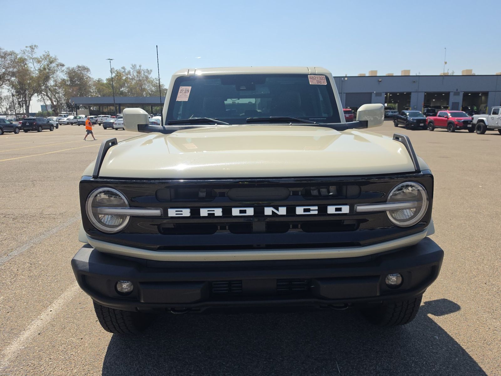 FORD BRONCO - 3