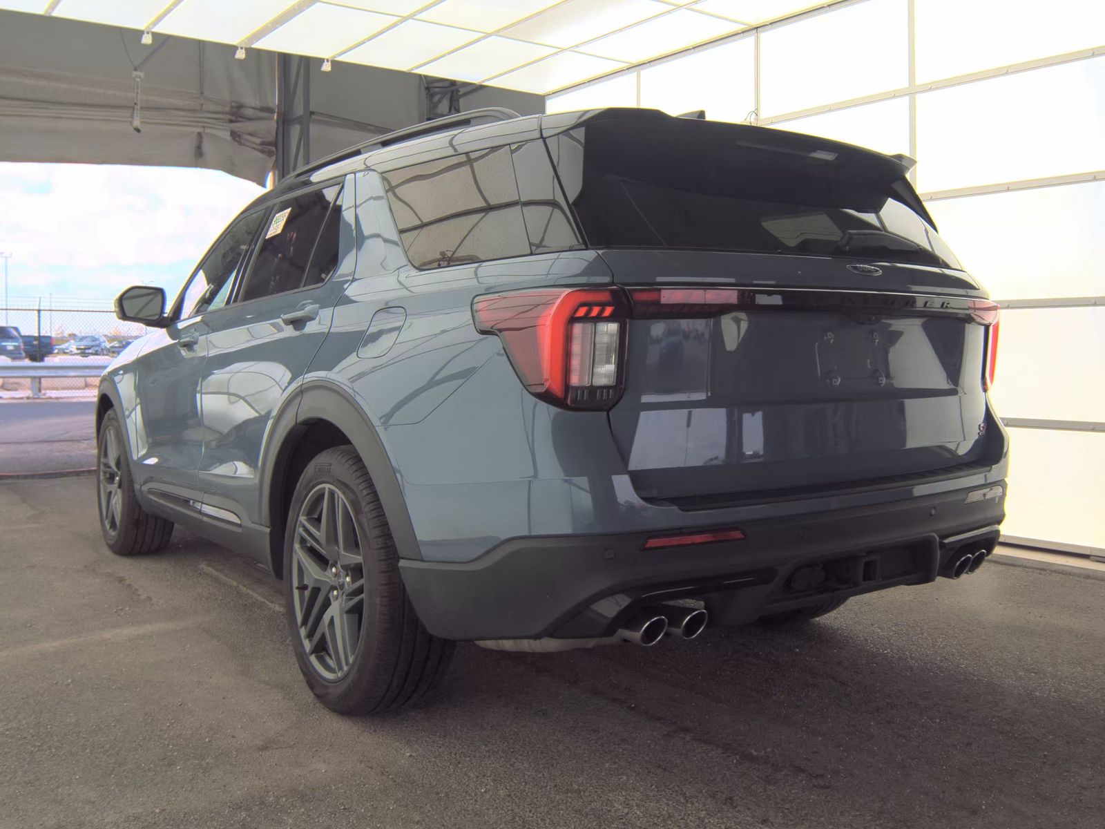 FORD EXPLORER - 9