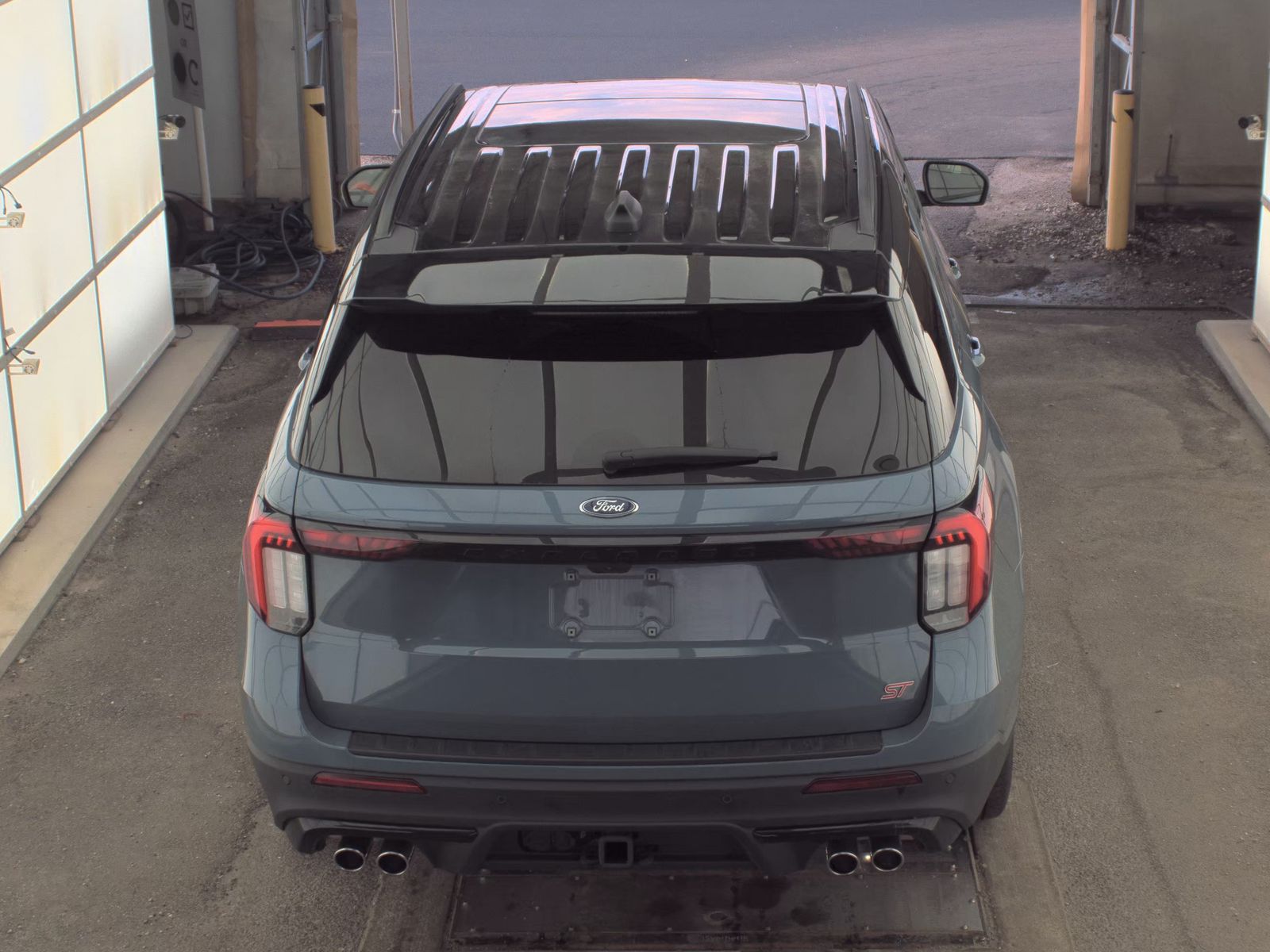 FORD EXPLORER - 7