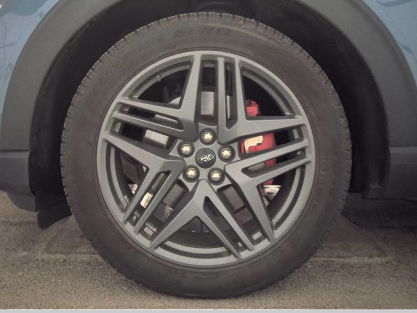 FORD EXPLORER - 10
