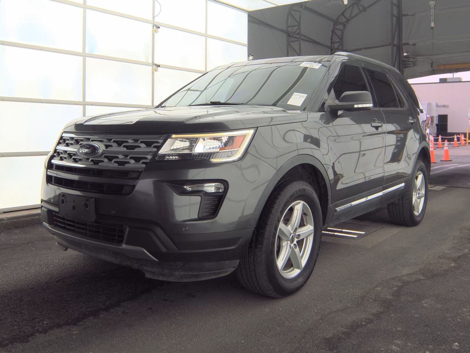 FORD EXPLORER - 1