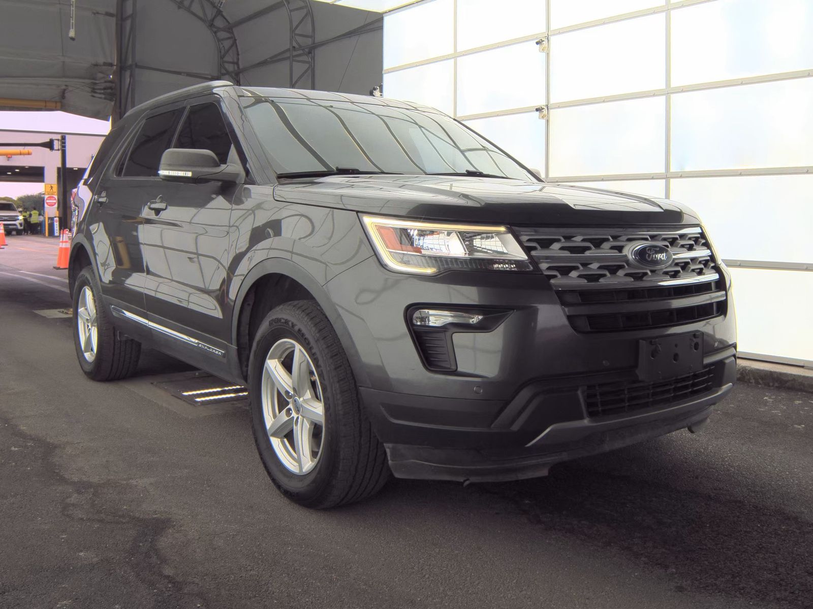 FORD EXPLORER - 5