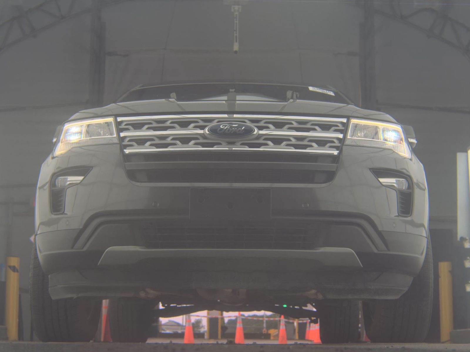 FORD EXPLORER - 4
