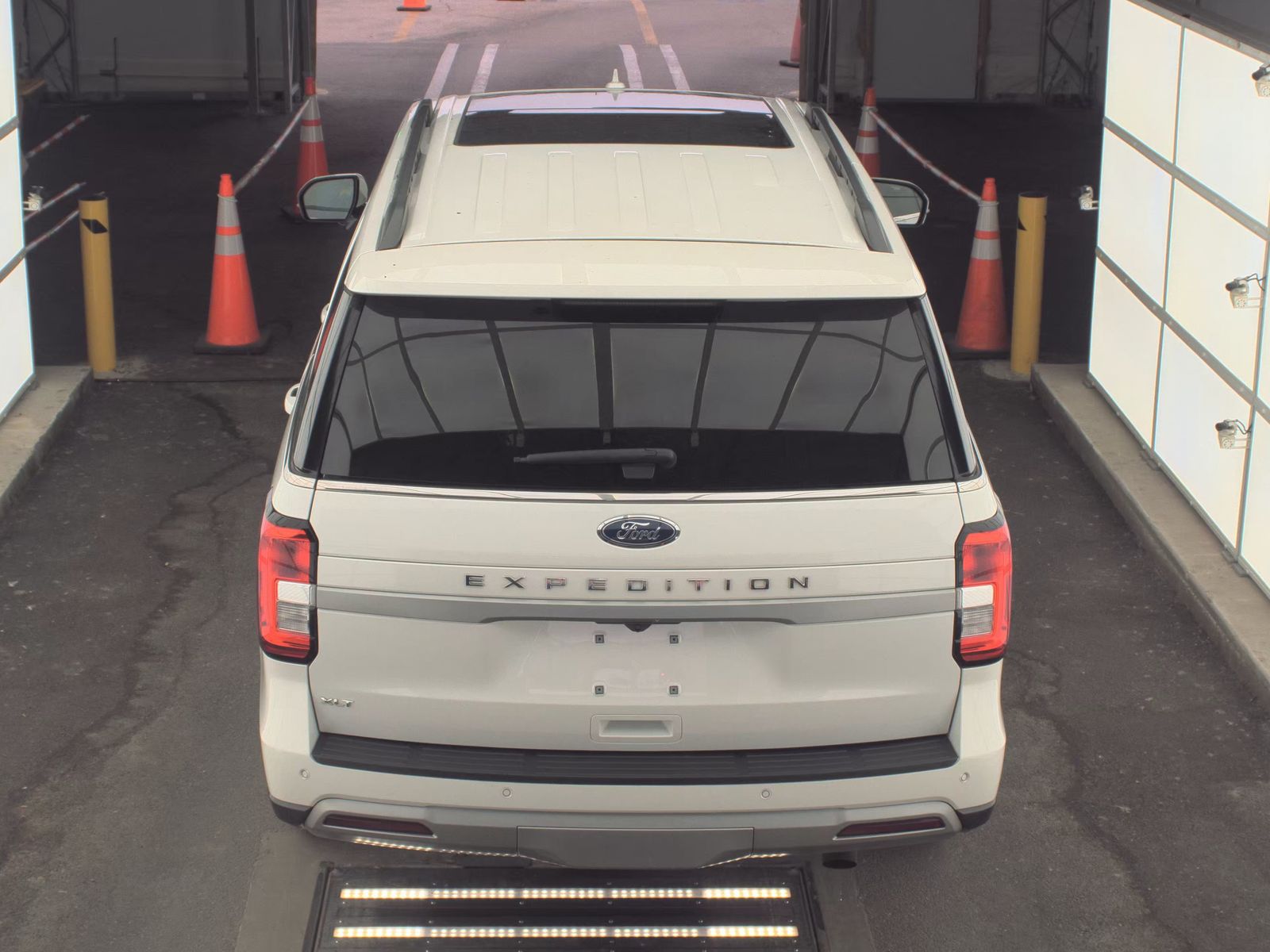 FORD EXPEDITION - 7