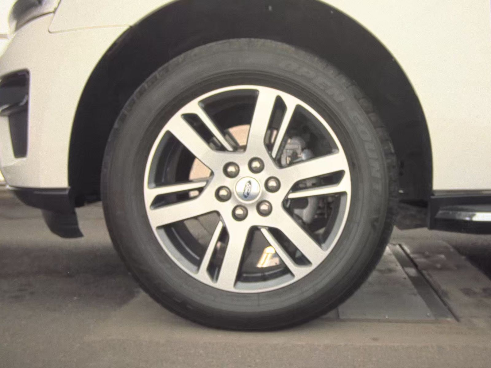 FORD EXPEDITION - 10