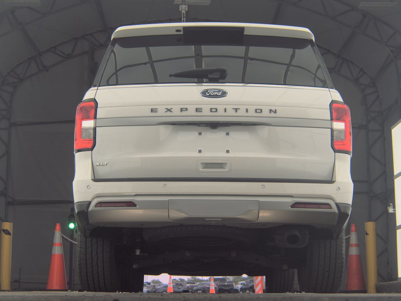 FORD EXPEDITION - 8