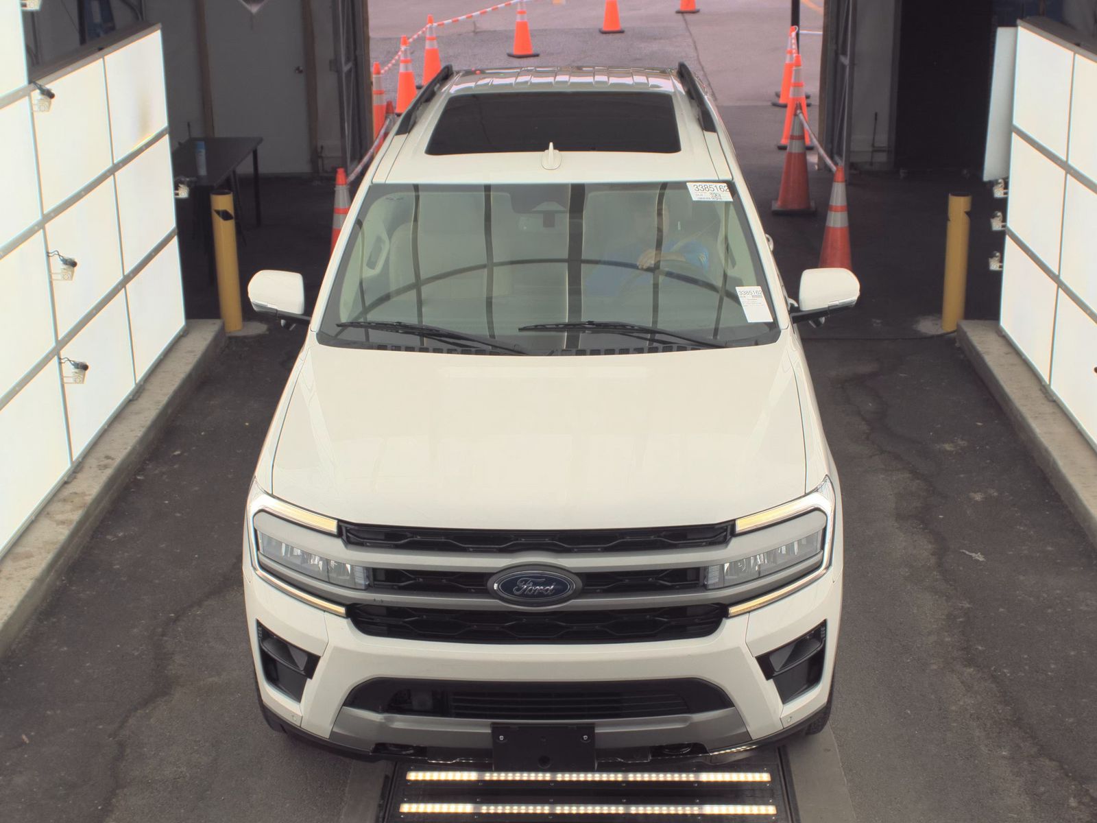 FORD EXPEDITION - 3