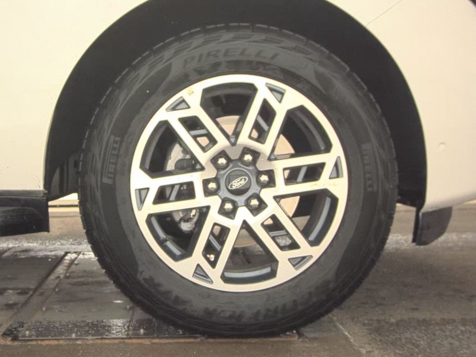 FORD EXPEDITION - 10