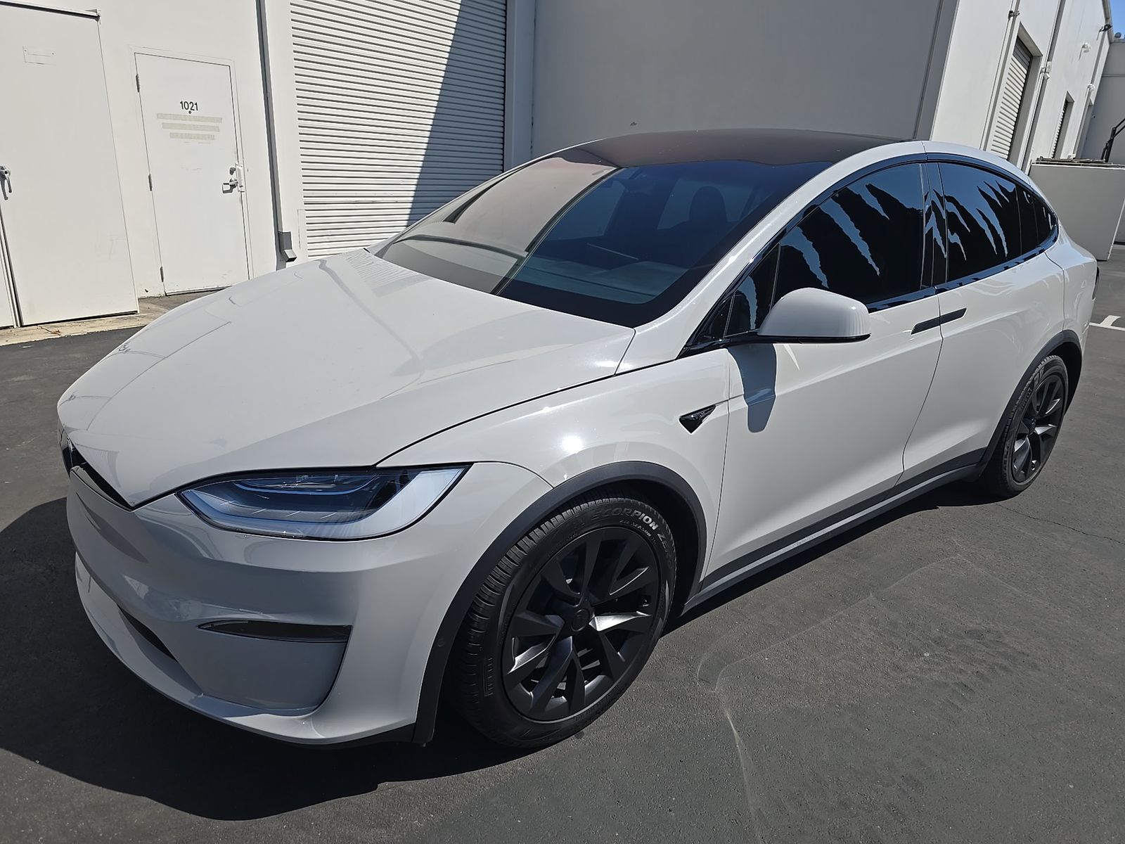 TESLA MODEL X - 1