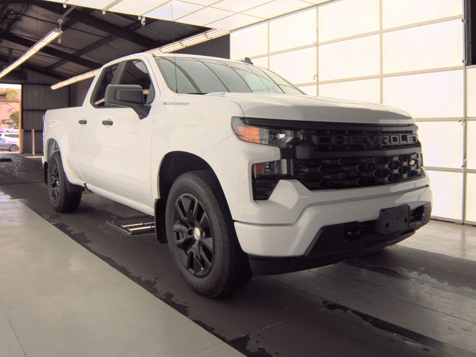 2026 Chevrolet Silverado 1500 Custom RWD