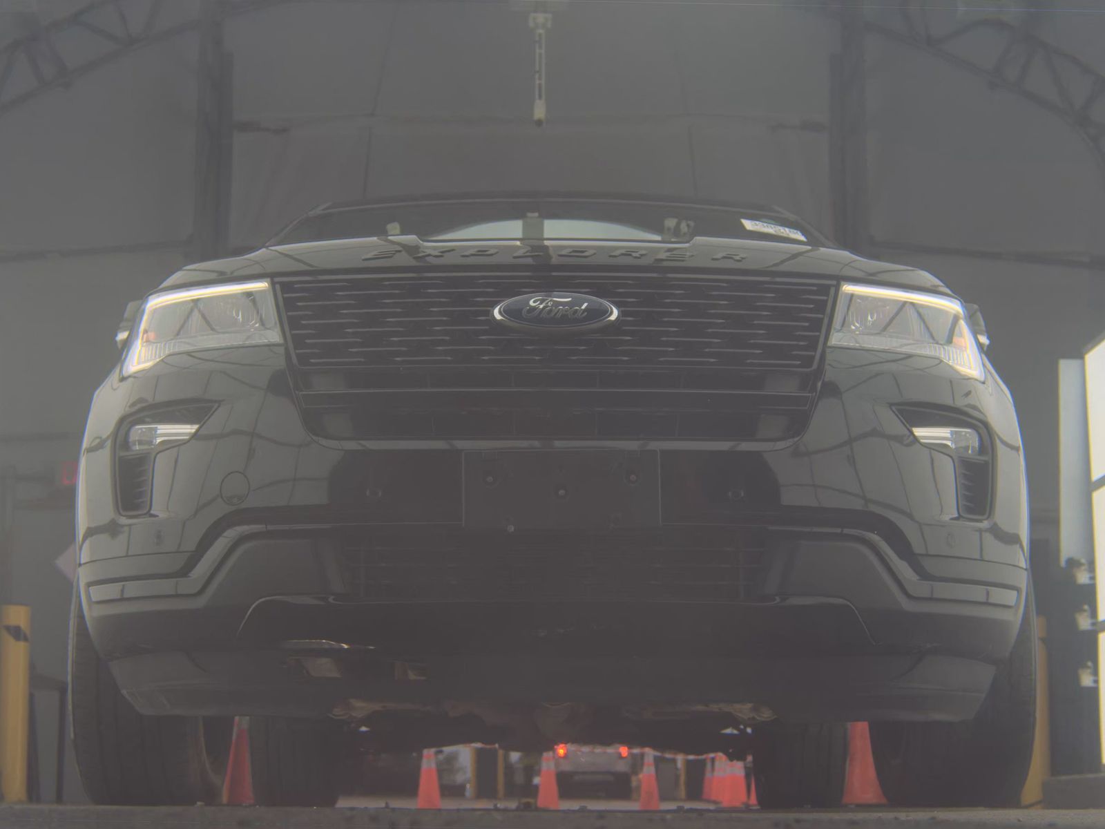 FORD EXPLORER - 4