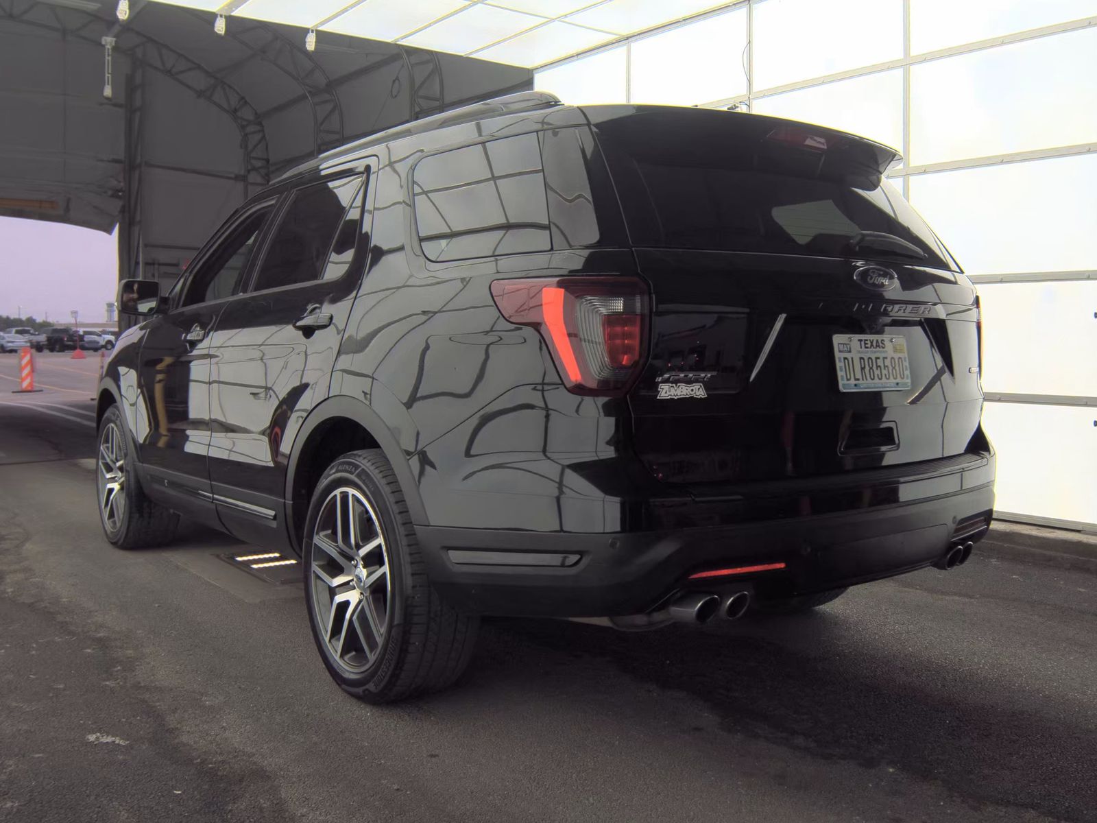FORD EXPLORER - 9