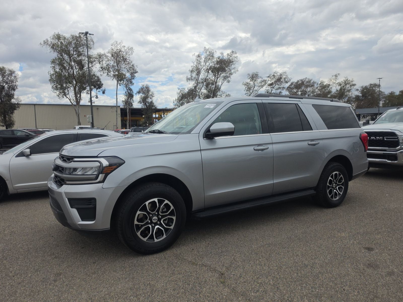 FORD EXPEDITION MAX - 1