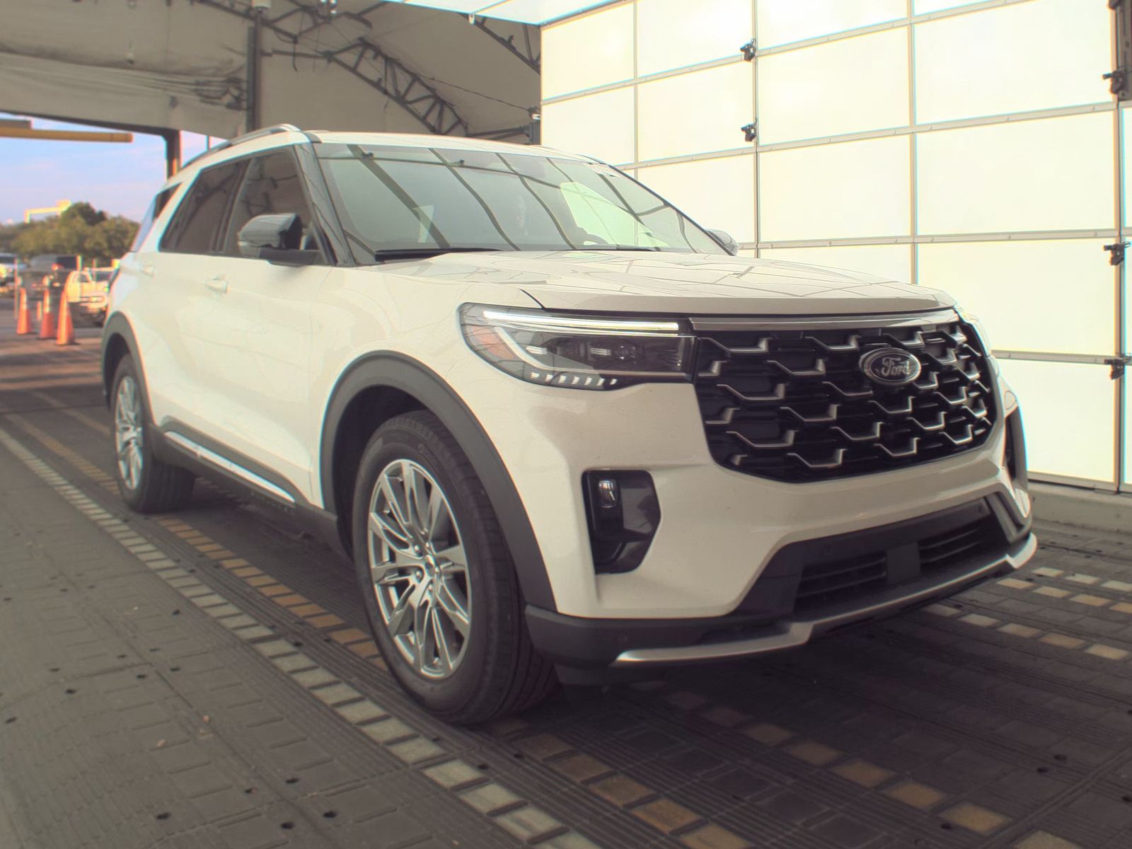 FORD EXPLORER - 5
