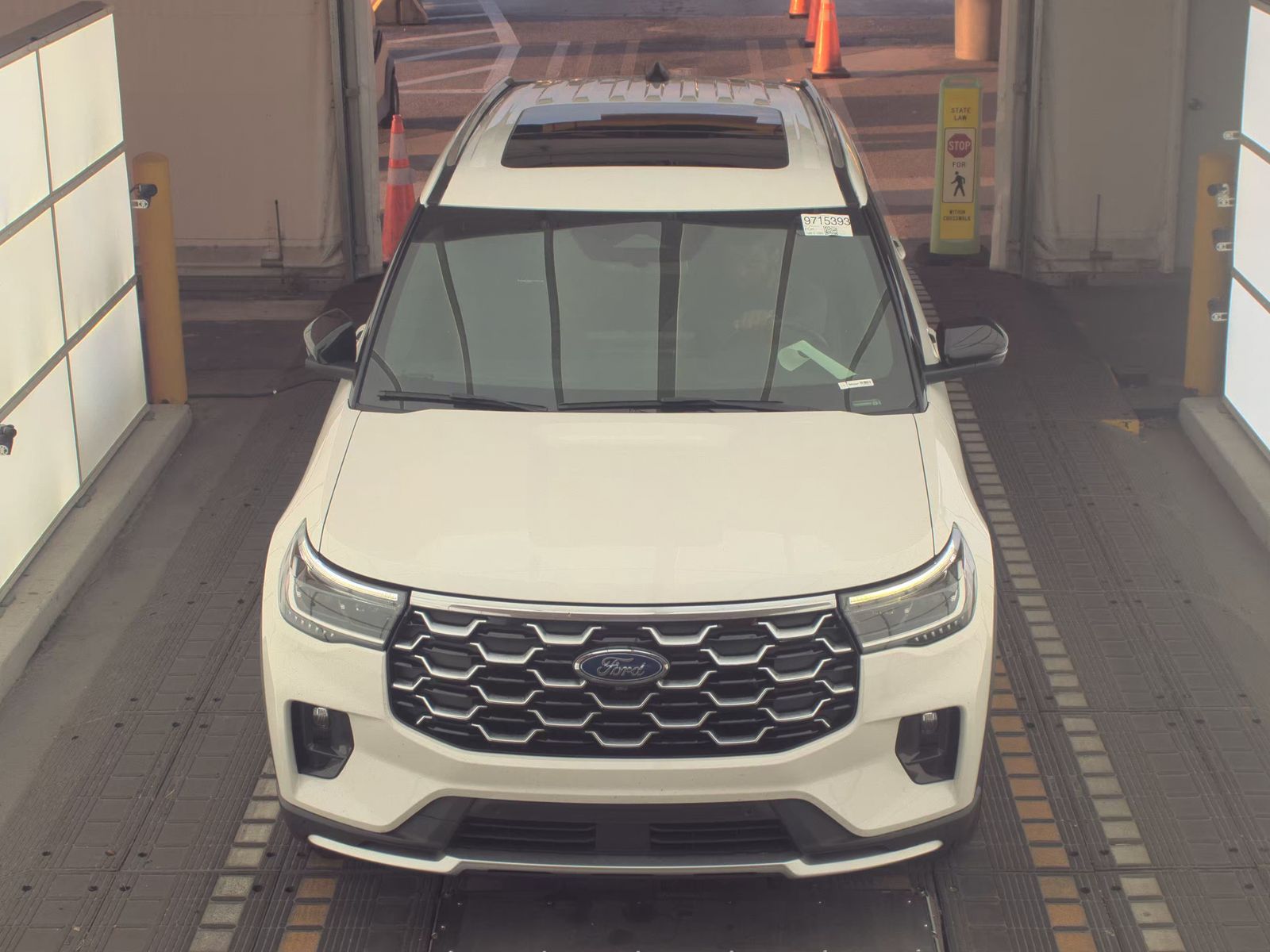 FORD EXPLORER - 3