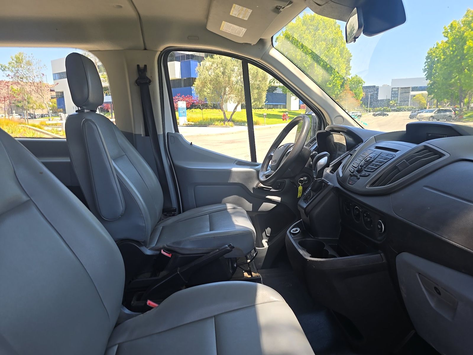 FORD TRANSIT 350 - 9