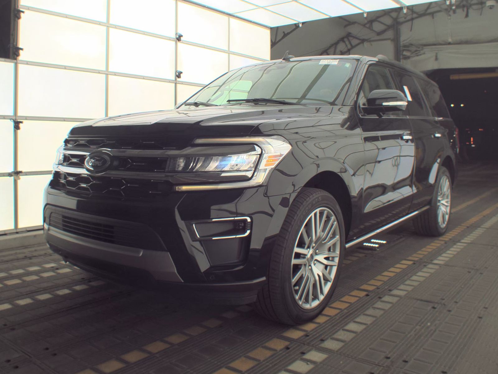 FORD EXPEDITION - 1