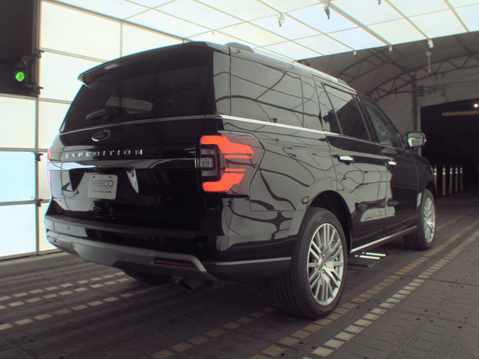 FORD EXPEDITION - 6