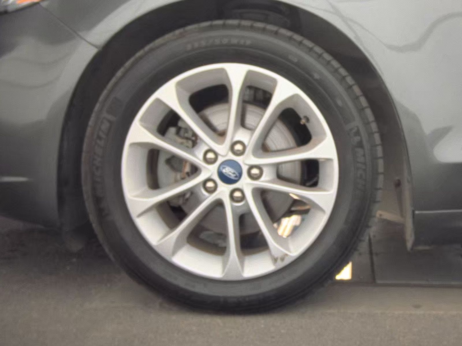 FORD FUSION - 10