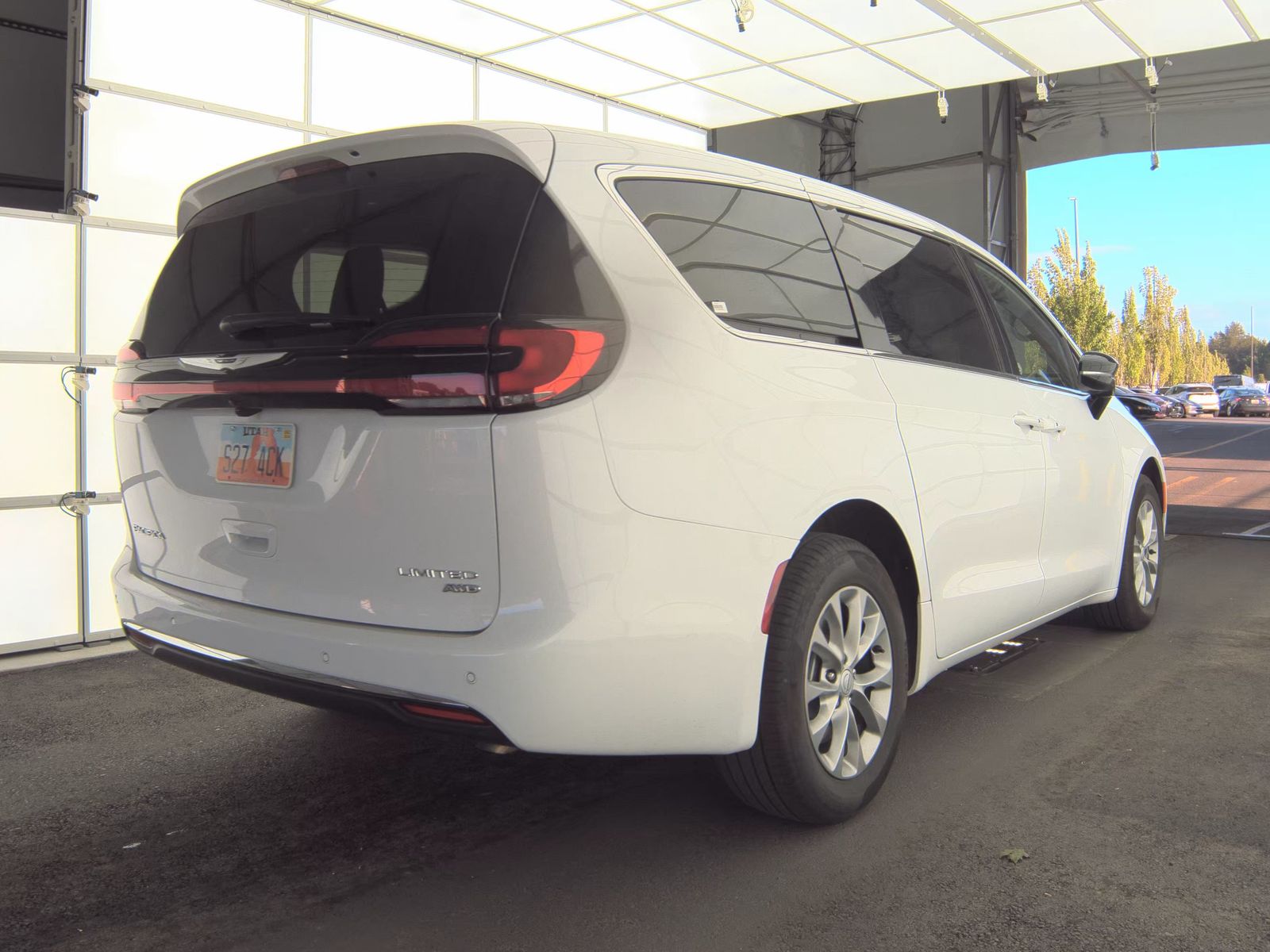 2026 Chrysler Pacifica Limited AWD