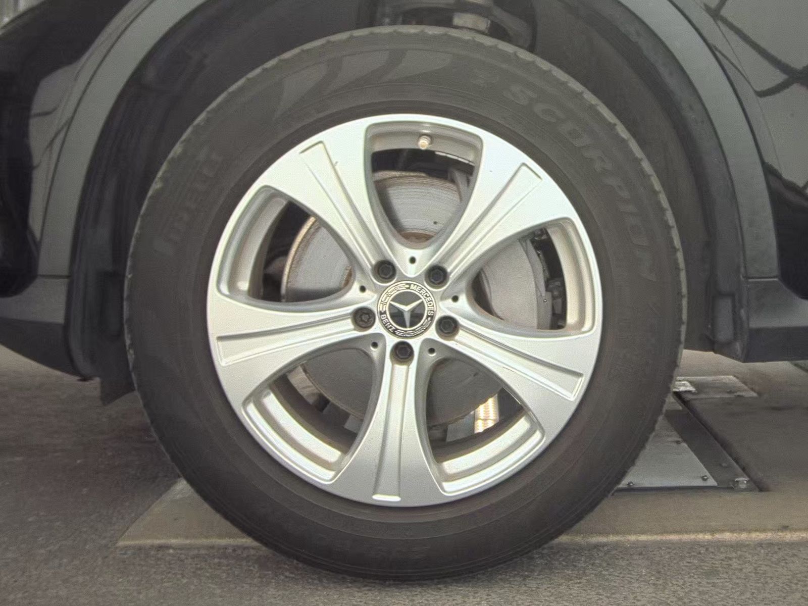 2018 Mercedes-Benz GLC GLC 300 RWD