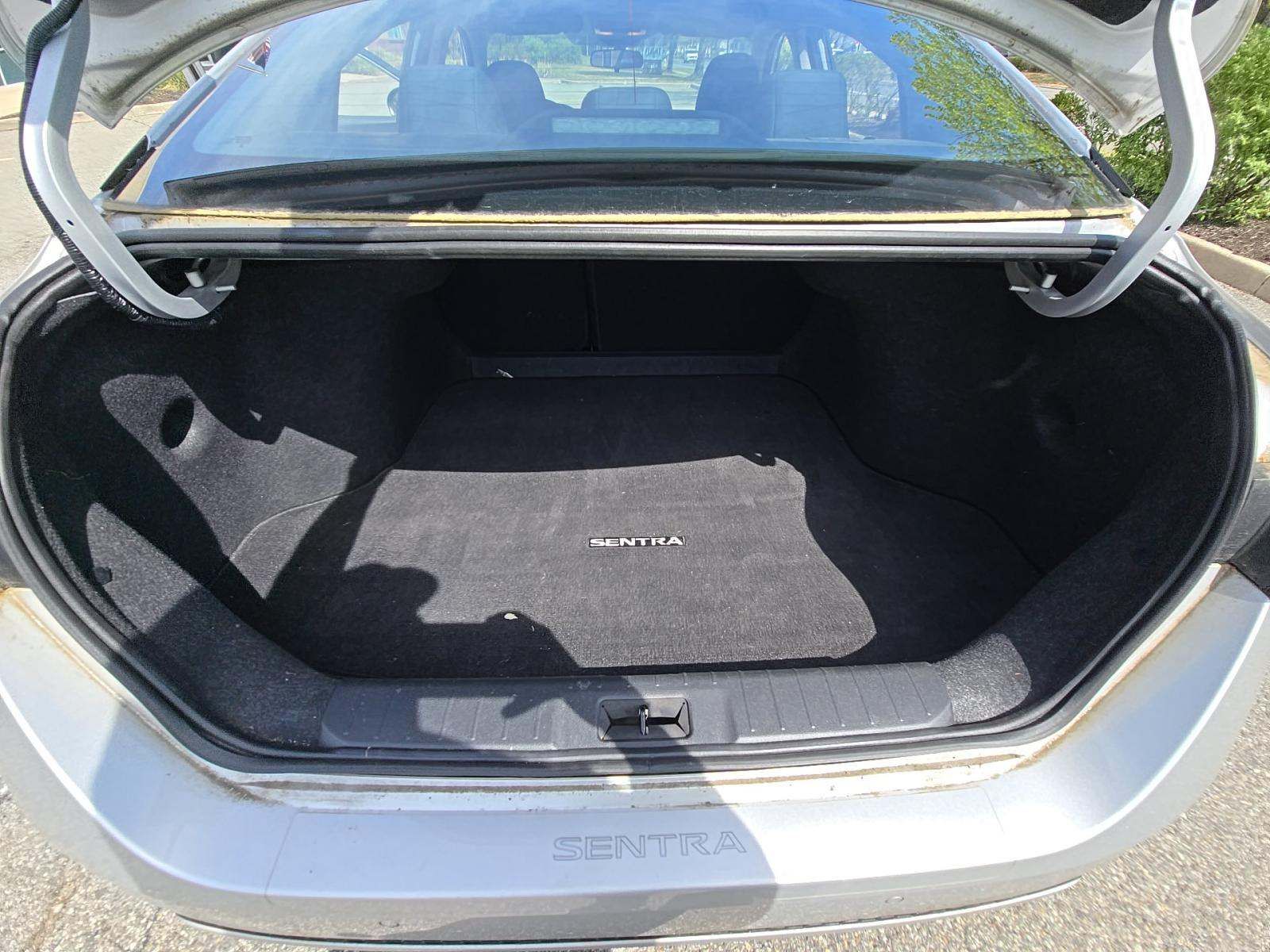 NISSAN SENTRA - 9