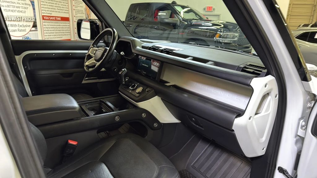 2021 Land Rover Defender 110 X-Dynamic HSE AWD