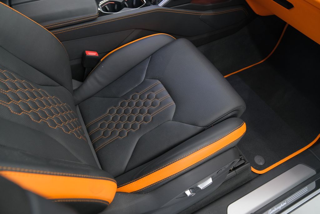2023 Lamborghini Urus S AWD