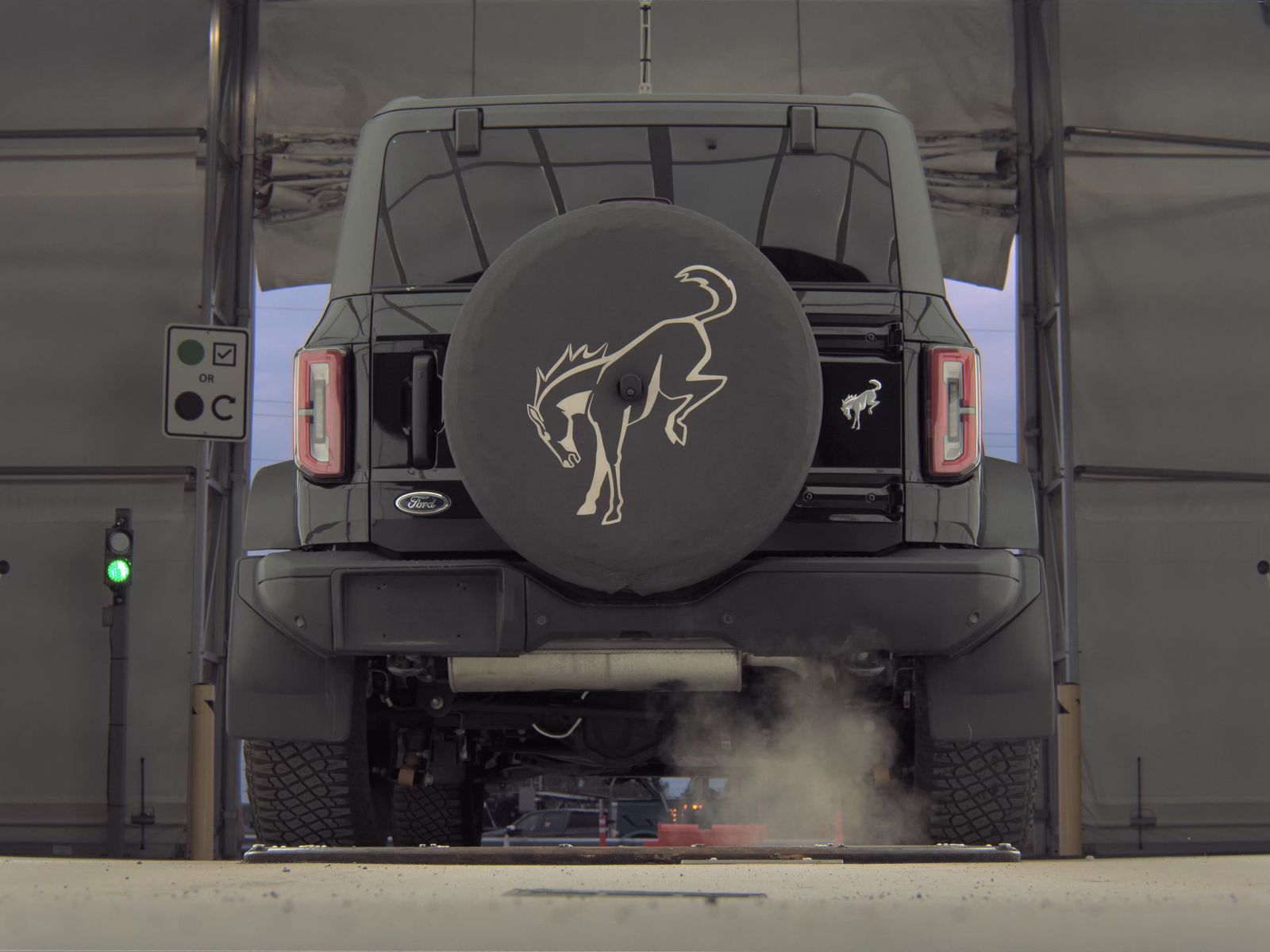 FORD BRONCO - 8