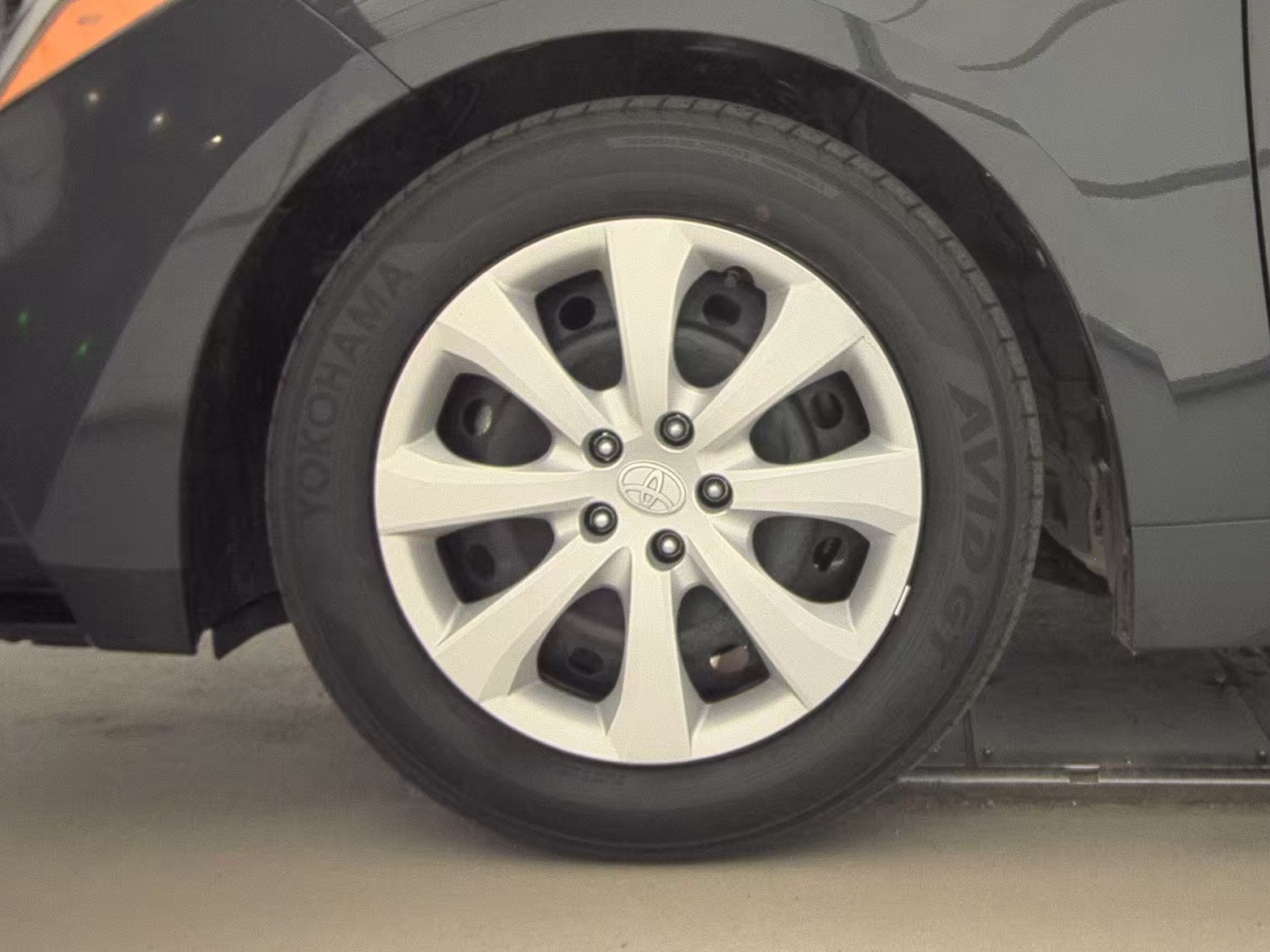 TOYOTA COROLLA - 10