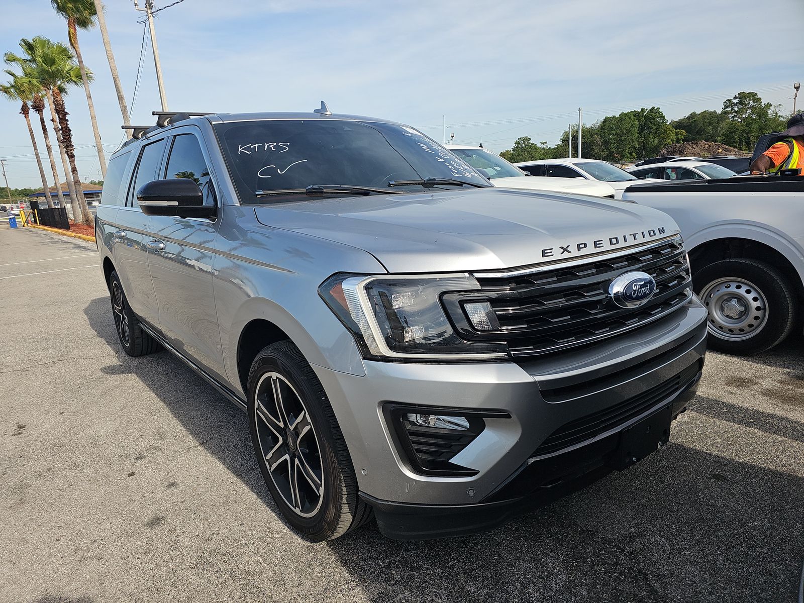 FORD EXPEDITION MAX - 4