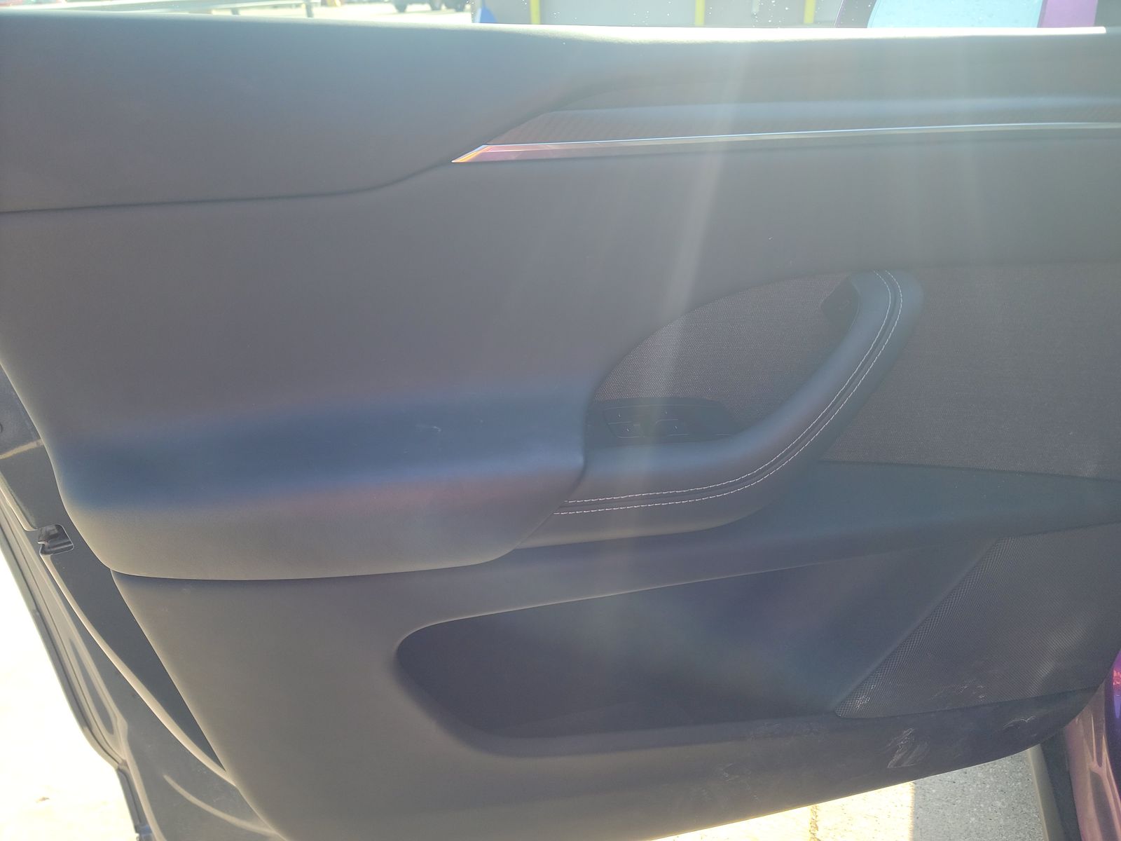 TESLA MODEL X - 10