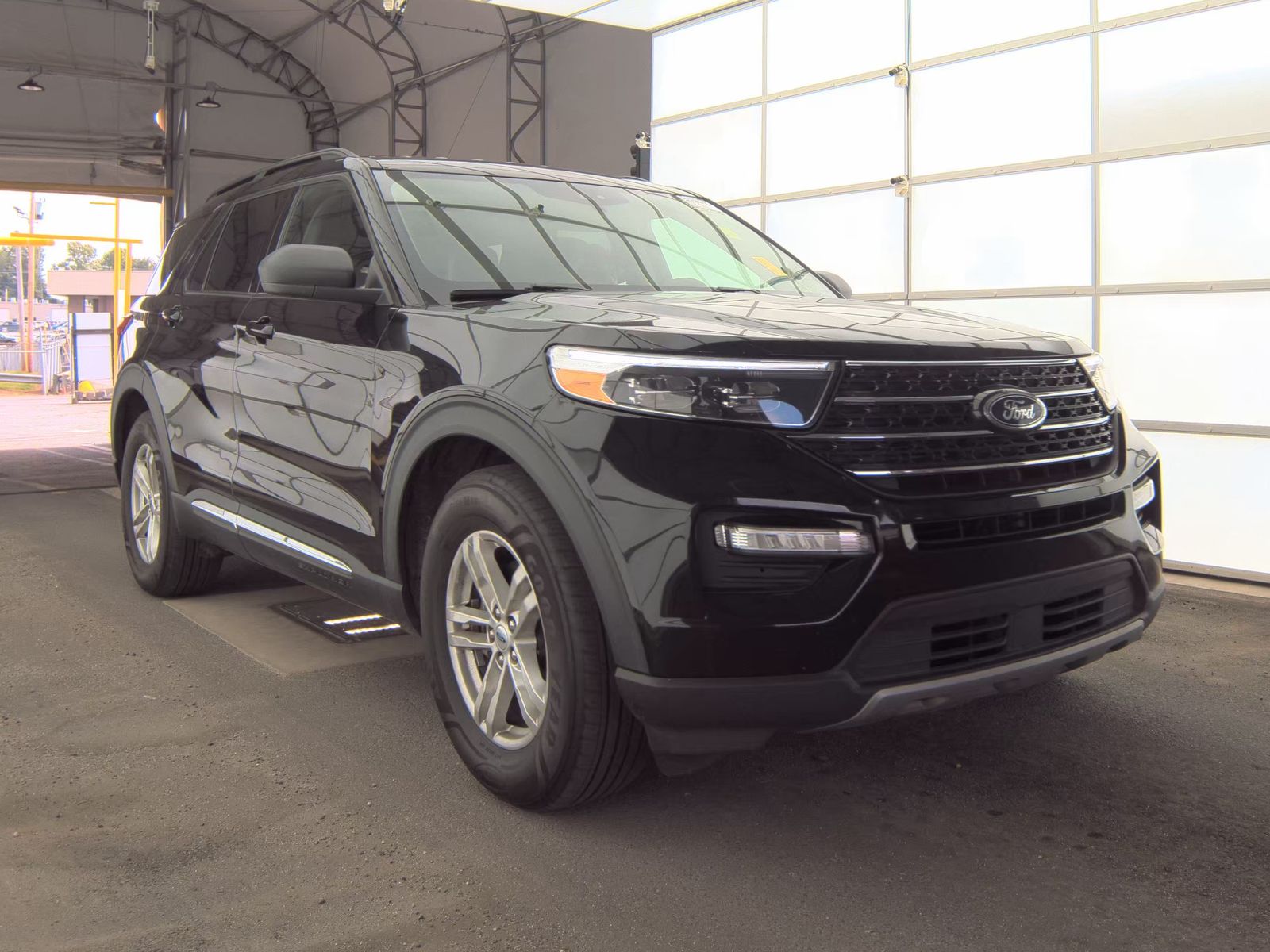 FORD EXPLORER - 5