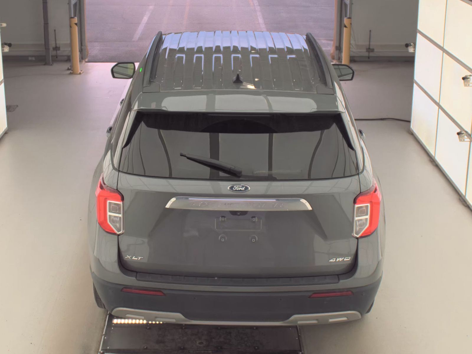 FORD EXPLORER - 7