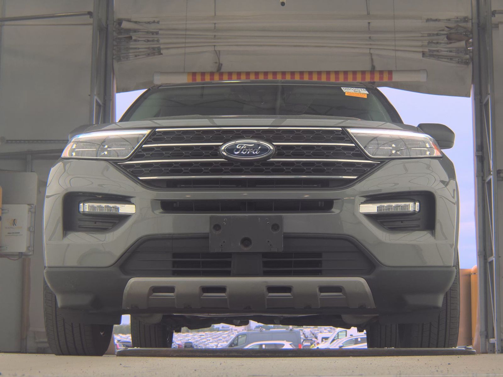 FORD EXPLORER - 4