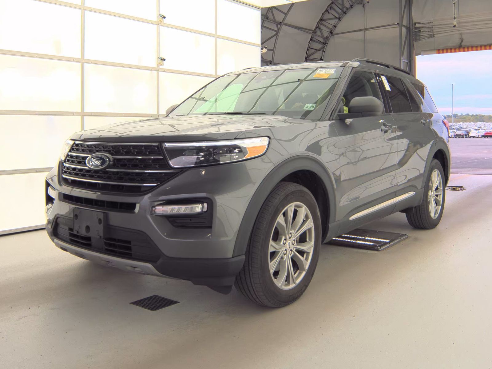 FORD EXPLORER - 1
