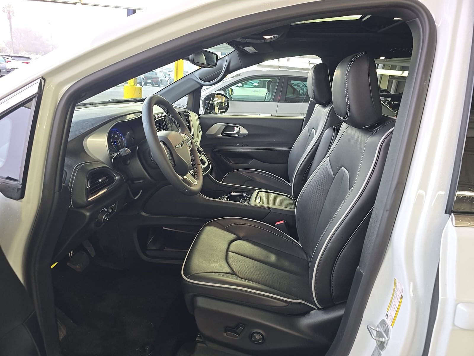 2026 Chrysler Pacifica Limited AWD