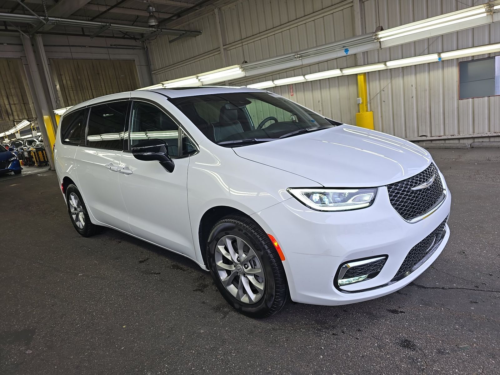 2026 Chrysler Pacifica Limited AWD